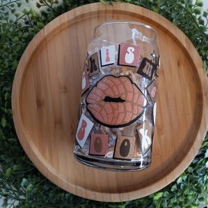 Chisme Book glass cup with bamboo lid and straw